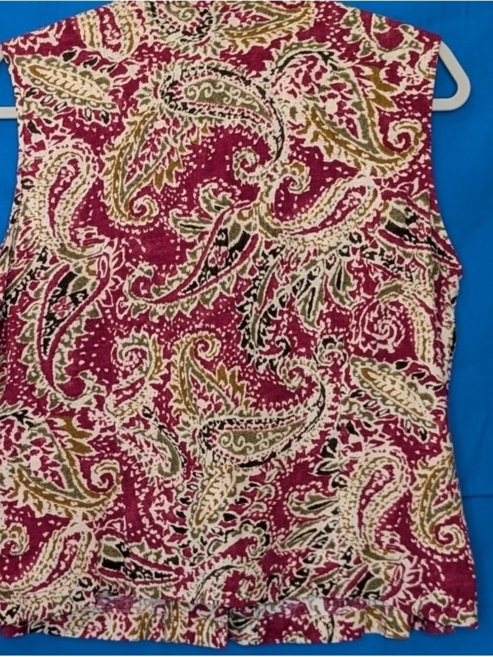 Sleeveless Paisley Button-Front Top - Magenta Paisley